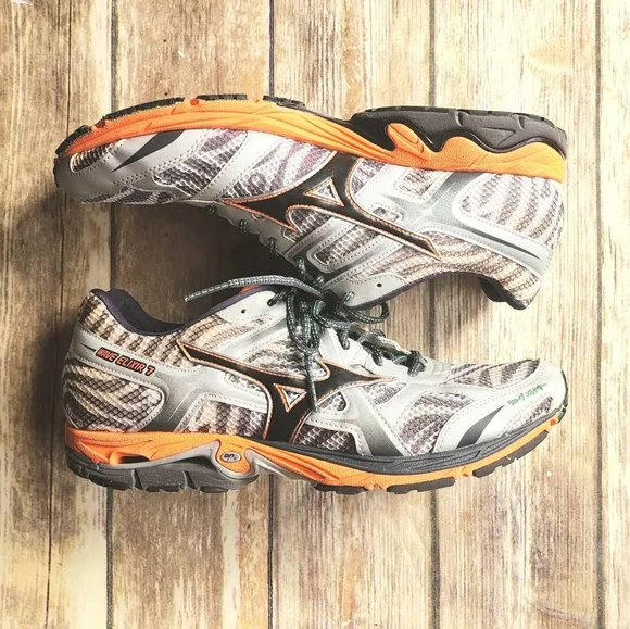 Mizuno Men's Wave Elixir 7 Running Sneakers Size 12.5
