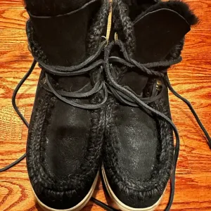 MOU LACE UP BOOTIES