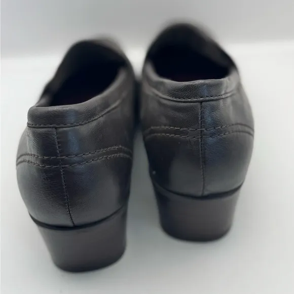 Munro Women’s Size 9 Ellis Penny Loafer Pump Brown