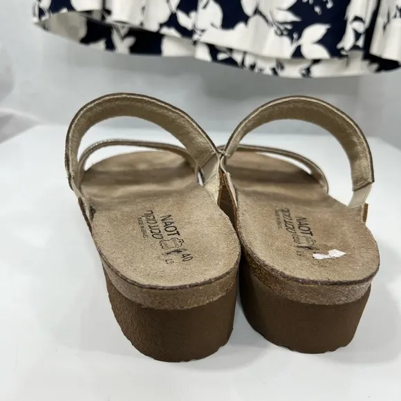 Naot sandals with flexible width, worn once, size 40