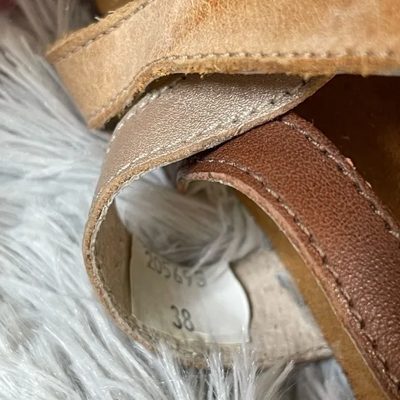 NAOT Sophia sandals sz 38 L 7 cinnamon/biscuit color