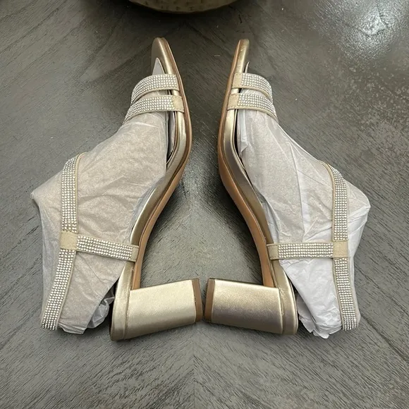 NATURALIZER Vanessa Strappy Sandals (NARROW)