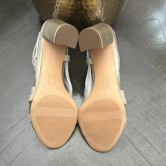 NATURALIZER Vanessa Strappy Sandals (NARROW)