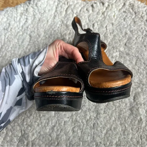 Naya Women's 'Eternal' Black Leather Open Toe Brown Woven Wedge Sandals Size 10M