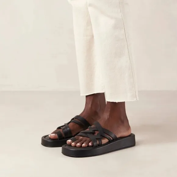 New Alohas Toe-Ring Slides