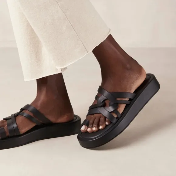 New Alohas Toe-Ring Slides