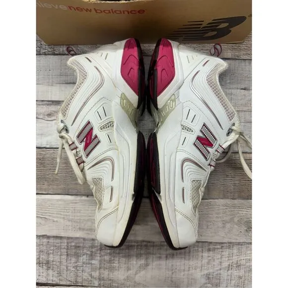 New Balance 716 Woman’s Size 8 Pink &amp; White Lace Up Workout Gym Outdoor Sneakers