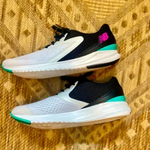 New Balance FuelCell Vizio Pro Run Sneakers | 2022 | Like New | Size 11 | Retro