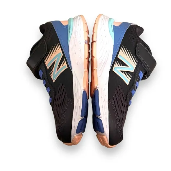 New Balance Kids' 680 V6 Hook‎ and Loop Running Shoe Sneakers Sz 1 NEW