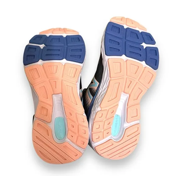 New Balance Kids' 680 V6 Hook‎ and Loop Running Shoe Sneakers Sz 1 NEW