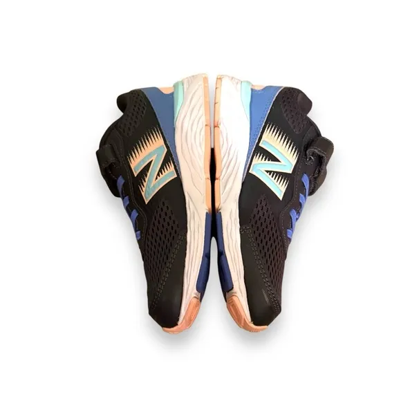 New Balance Kids' 680 V6 Hook and Loop Running Shoe Sneakers‎ Sz 1 Wide NEW
