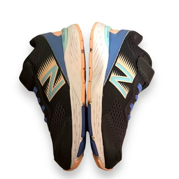 New Balance Kids' 680 V6 Hook and Loop Running Shoe Sneakers‎ Sz 1 Wide NEW