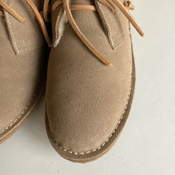 New Beek Cream Suede Sheepskin Leather Low Top Lace Up Boots size 8