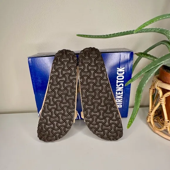NEW Birkenstock Zürich BS Sandals Emboss Dots Beige Suede Size 39 Narrow Fit NIB