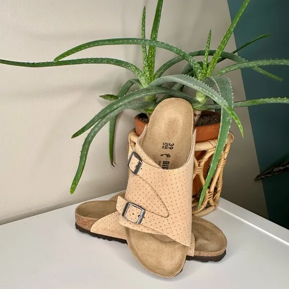 NEW Birkenstock Zürich BS Sandals Emboss Dots Beige Suede Size 39 Narrow Fit NIB