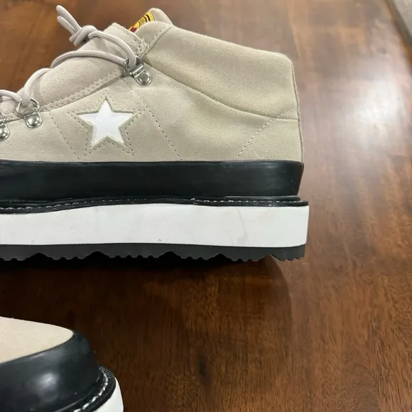New! Converse Mountain Club Fleece Sneakers Boots Women’s Size 10.5
