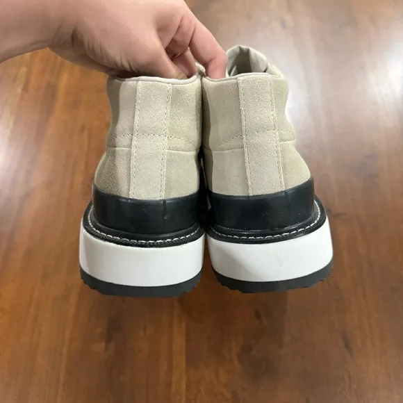 New! Converse Mountain Club Fleece Sneakers Boots Women’s Size 10.5