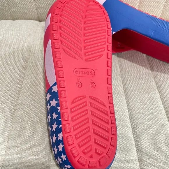 NEW Crocs Classic‎ American Flag Slide v2 Patriotic USA Sandals Women 9 Men 7