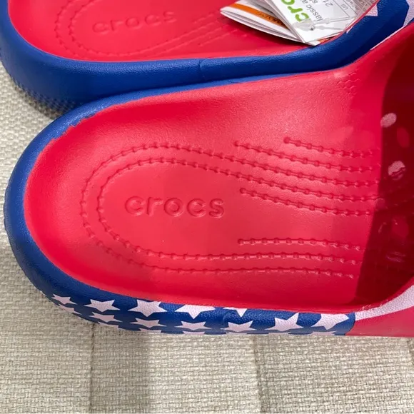 NEW Crocs Classic‎ American Flag Slide v2 Patriotic USA Sandals Women 9 Men 7