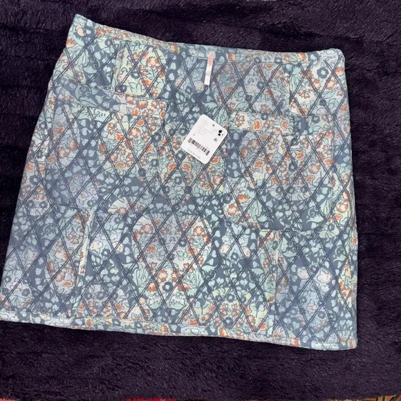 NEW Free People Size 4 Darla Quilted Paisley Tapestry Cotton Miniskirt NWT