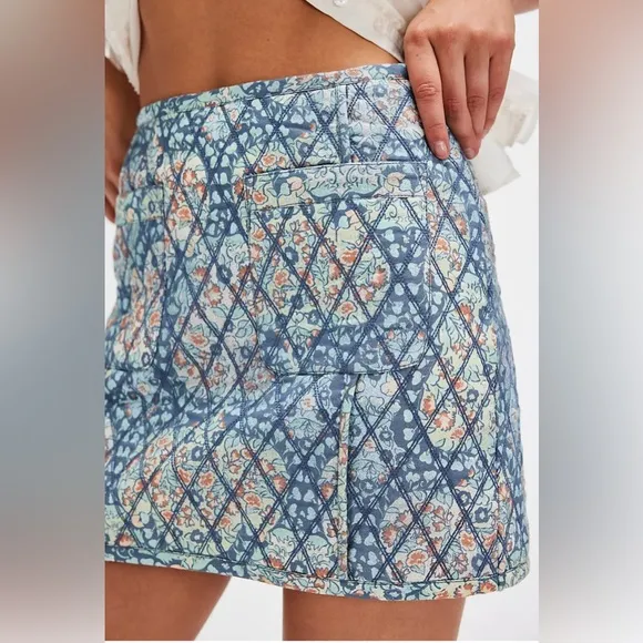 NEW Free People Size 4 Darla Quilted Paisley Tapestry Cotton Miniskirt NWT
