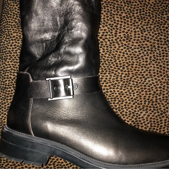 New! Gorgeous Aquatalia sheepskin lined waterproof boots!