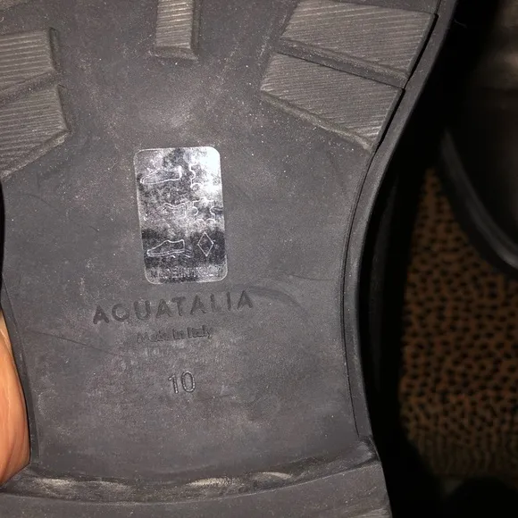 New! Gorgeous Aquatalia sheepskin lined waterproof boots!