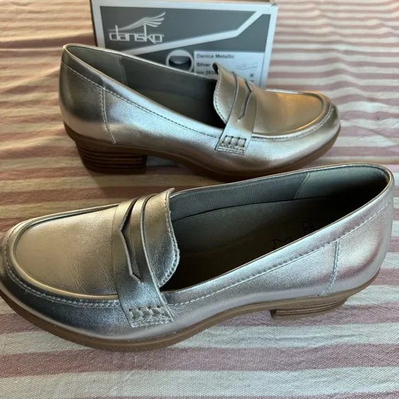 New in box - Dansko Danica loafer metallic silver 38 EU 7.5 8 women NIB on trend