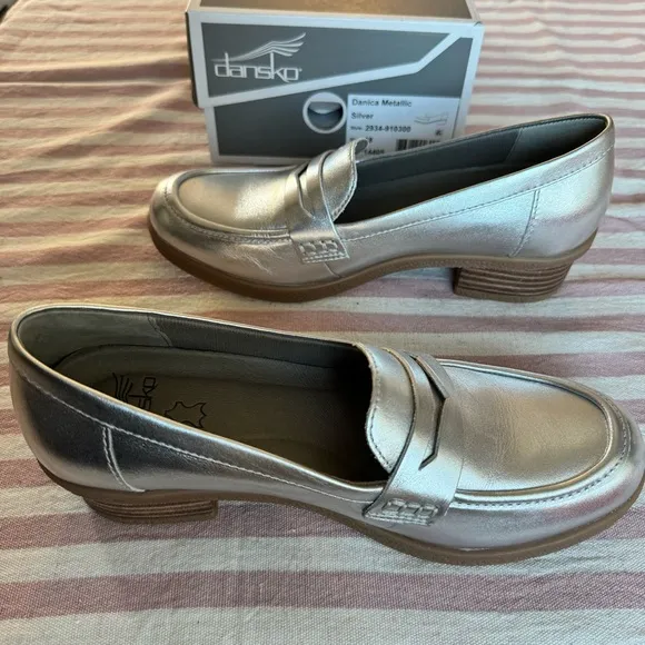 New in box - Dansko Danica loafer metallic silver 38 EU 7.5 8 women NIB on trend
