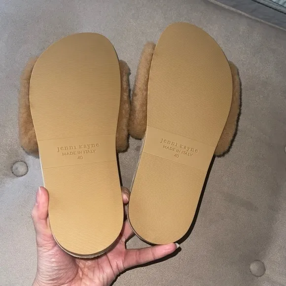 NEW JENNI KAYNE Shearling Slide Sandal Tan Beige Fuzzy FUR {$325 MSRP} 40 / 10