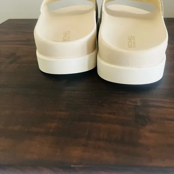 New Michael Kors Women's Glitter Slide Sandals - Silver