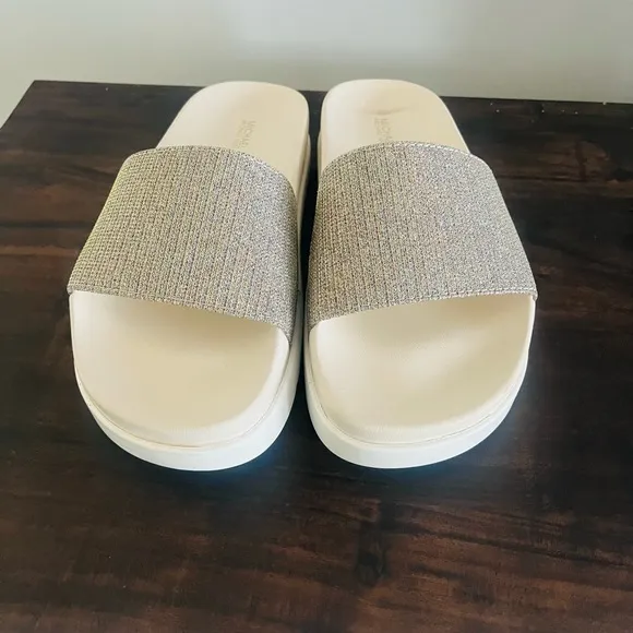 New Michael Kors Women's Glitter Slide Sandals - Silver
