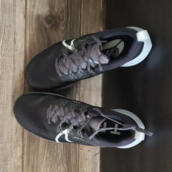 New Nike React Pegasus Trail Black Grey Outdoor Running Sneakers Womens 10