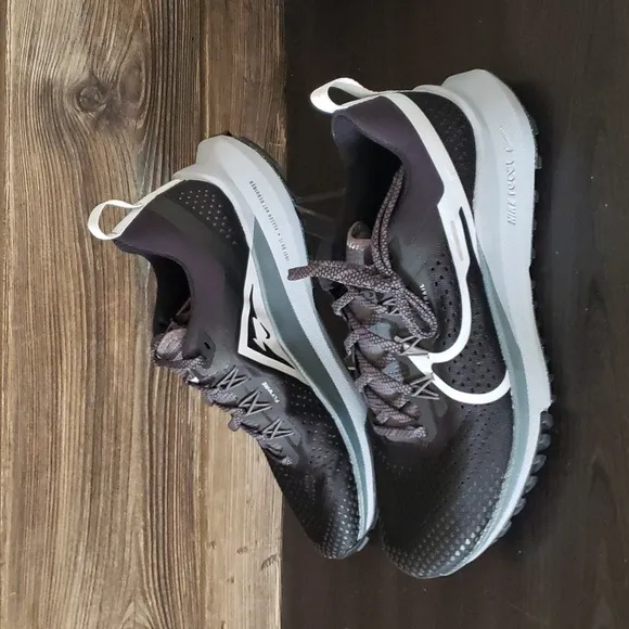 New Nike React Pegasus Trail Black Grey Outdoor Running Sneakers Womens 10