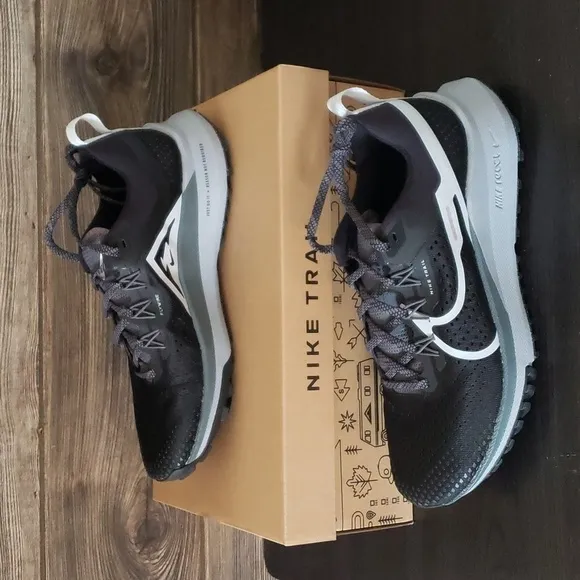 New Nike React Pegasus Trail Black Grey Outdoor Running Sneakers Womens 10