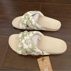 New Olukai Hila cool color and pattern women’s slide sandals 🩴 size 10