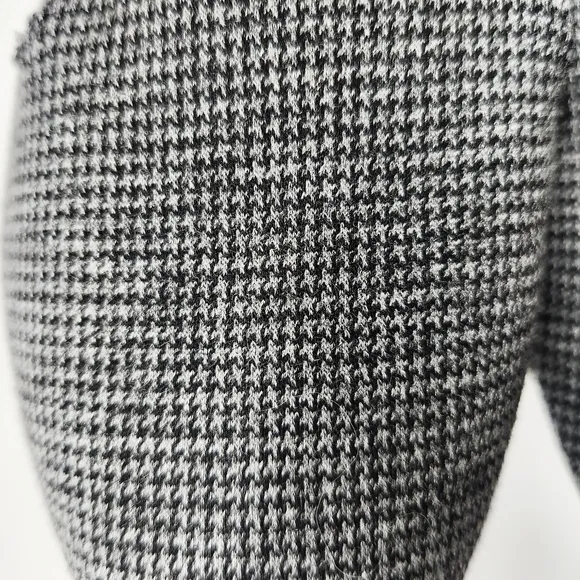 NEW Seychelles Houndstooth Grey Black Slip On Ballet Flats Women's Size 9