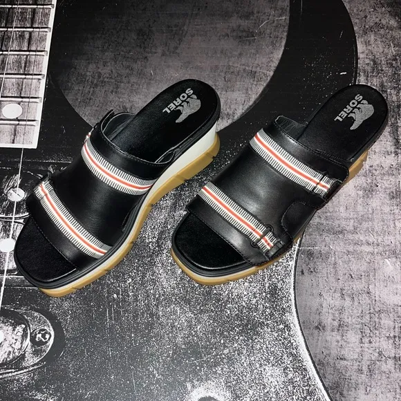 NEW Sorel Sandals