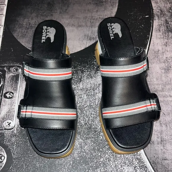 NEW Sorel Sandals
