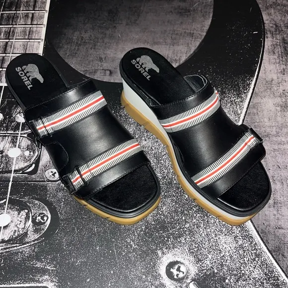 NEW Sorel Sandals