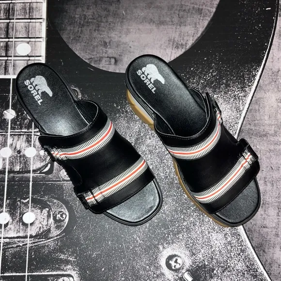 NEW Sorel Sandals