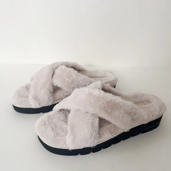 NEW Stuart Weitzman Fuzzy Roza Cream Slide Sandals US 10