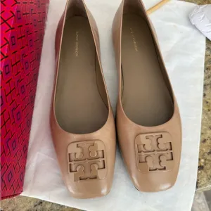 New tory burch Georgia Ballet Color: BRIGHT ALMOND / BRIGHT ALMOND