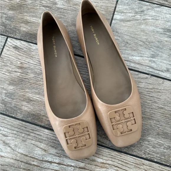 New tory burch Georgia Ballet Color: BRIGHT ALMOND / BRIGHT ALMOND