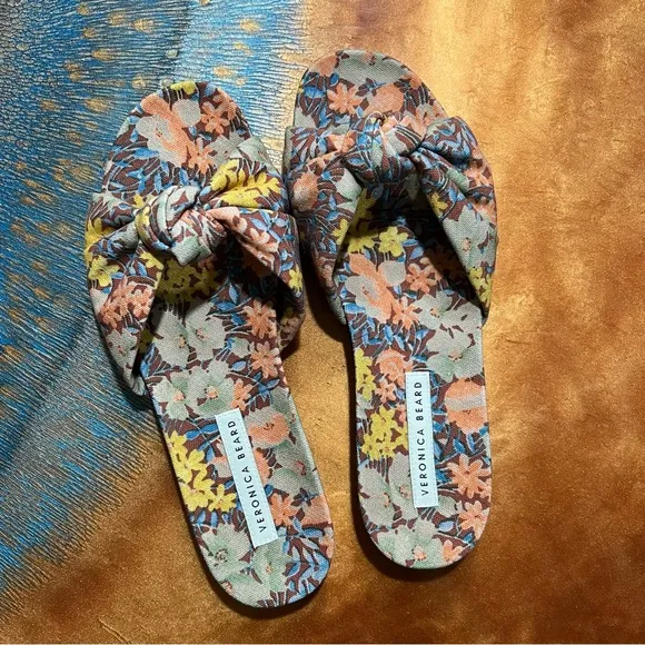 New Veronica Beard Etra Floral Slide Sandals size 8.5 flats