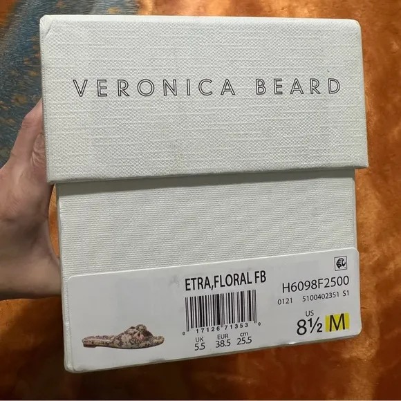 New Veronica Beard Etra Floral Slide Sandals size 8.5 flats