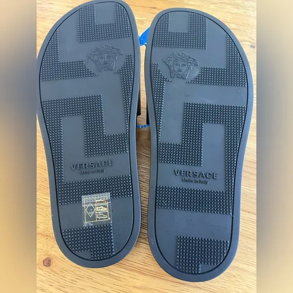 New Versace Gomma Greca pattern Slides Black Casual Sandals sz 10 (43)