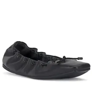 new VINCE CAMUTO  Leather Valarrae  Ballet Flats 254 392