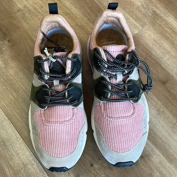 New Women’s Flower Mountain Corax Sneakers At Anthropologie!🔥🔥🔥