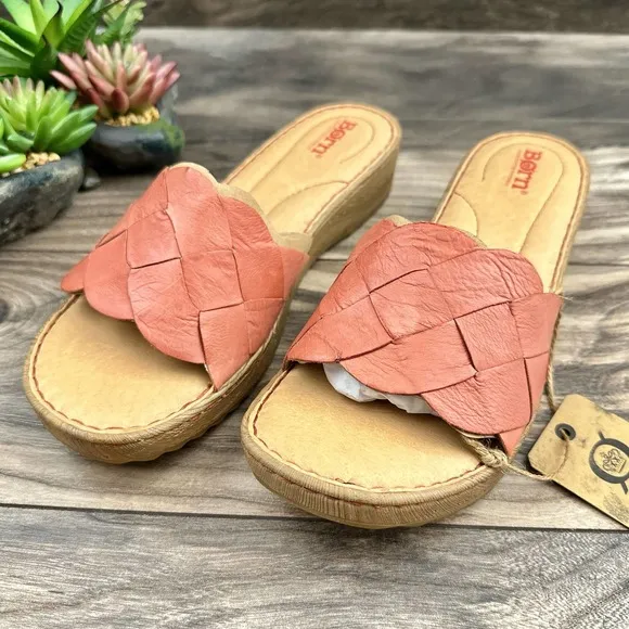 NIB Born Aleah 9M 40.5 Rust Leather Slide Sandals